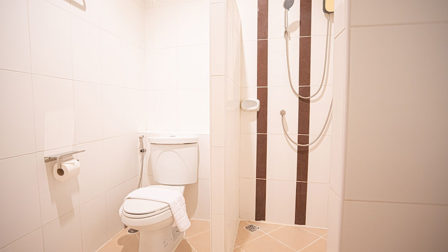 Bathroom 3, B2 Korat Night Market Boutique, Muang Nakhon Ratchasima
