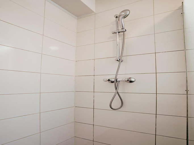 Bathroom 3, Uitgeest Apartment near Amsterdam, Uitgeest