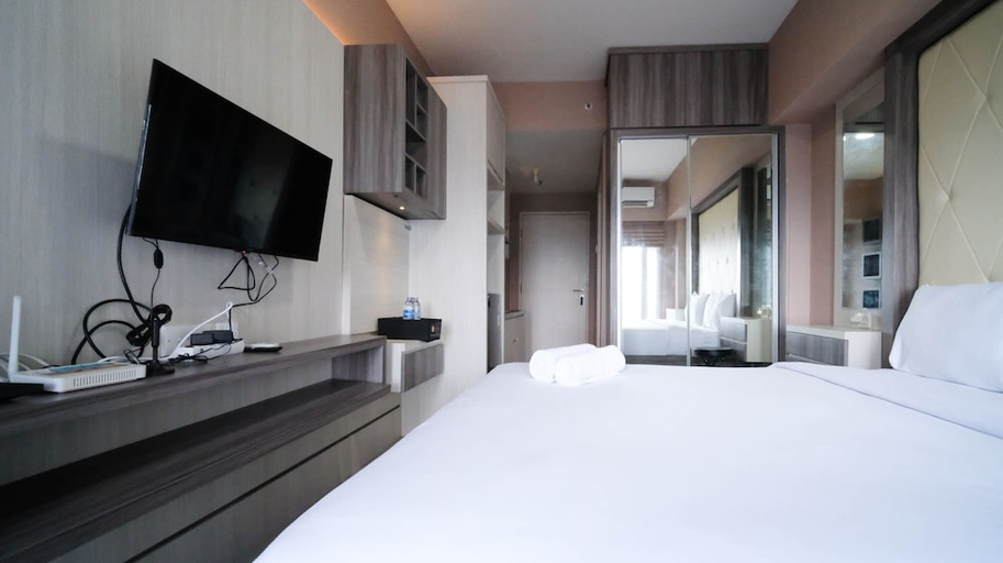 Guestroom 3, Cozy Studio With Connected To Mall At Orchard Supermall Mansion Apartment, Surabaya
