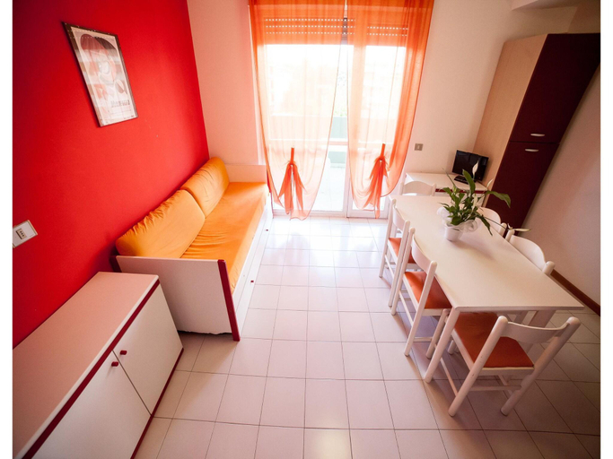 5, Apartment in Luni mit Balkon, La Spezia