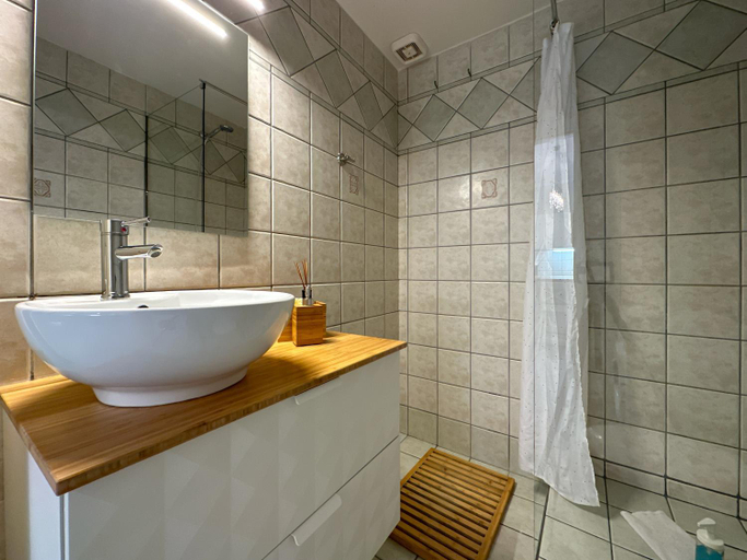 Bathroom 2, TheasHomly, Ionian Islands