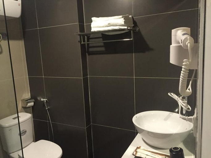 Bathroom, Tulip Hotel - Thanh Xuan, Thanh Xuân