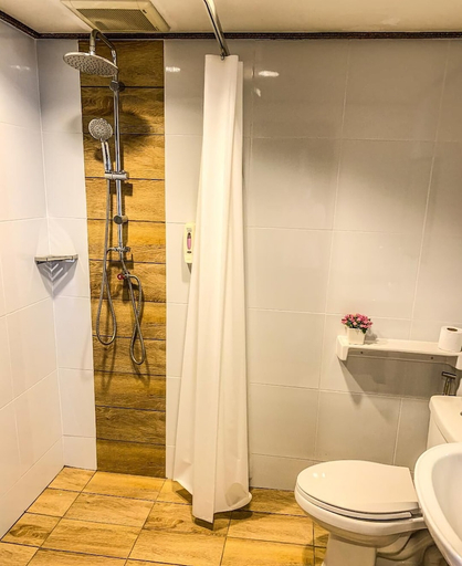Bathroom 3, Thai Hotel, Muang Nakhon Si Thammarat