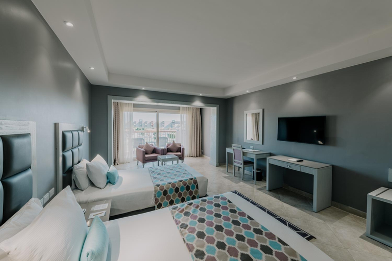 Bedroom 3, Sunrise Crystal Bay Resort -Grand Select, Safaja