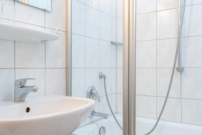 Bathroom 4, Ferienwohnungen im Seepark Sellin, Vorpommern-Rügen