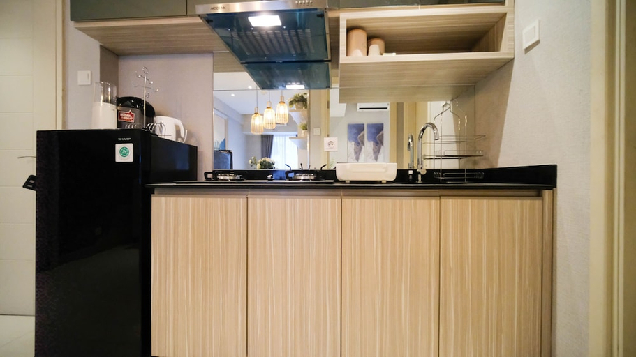 In-Room Kitchen 3, Cozy Living 2Br At Anderson Supermall Mansion Apartment, Surabaya