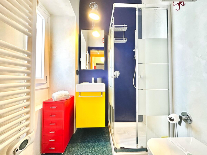 Bathroom 5, [Torino - Porta Susa] Artistic design Apartment, Torino