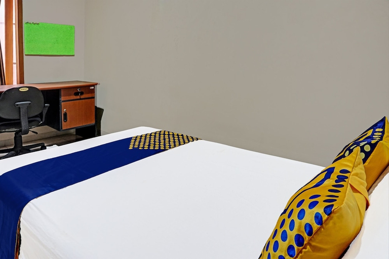 Bedroom 3, Hotel O Sumpil Syariah, Malang