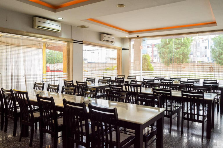 Food & Drinks 5, Hotel Golden Gate, Batam