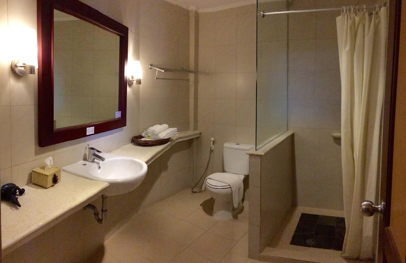 Bathroom 4, Pines Garden Resort, Pasuruan