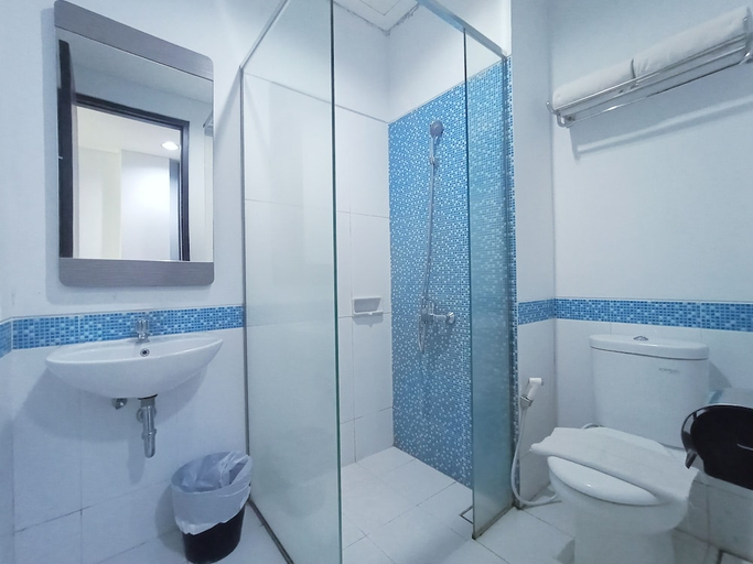Bathroom 4, eL Hotel Malang, Malang