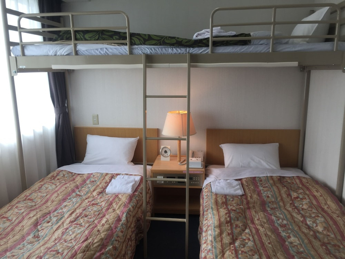 Bedroom 3, Osaka Academia, Osaka