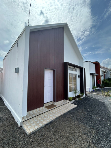 Others 4, Zio Bungalow Familia, Banjarbaru