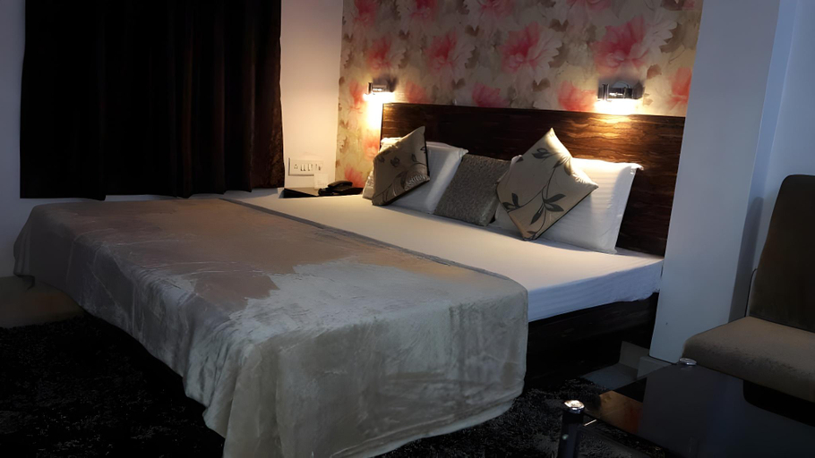 Bedroom 5, Hotel Kanha Inn, Lucknow