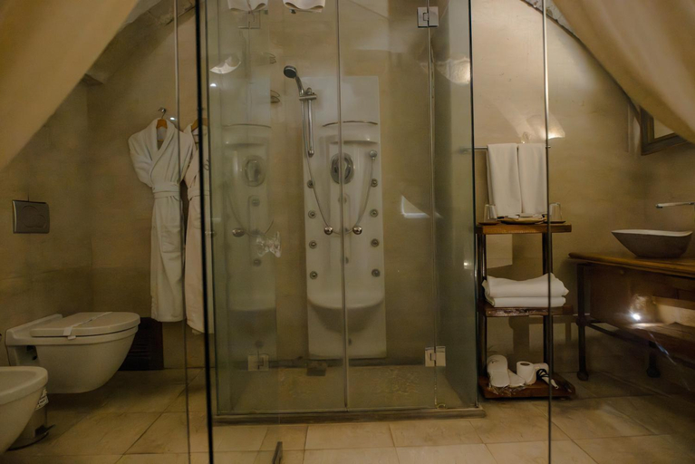 Bathroom 5, Anatolian Houses Cave Hotel & SPA, Nevşehir