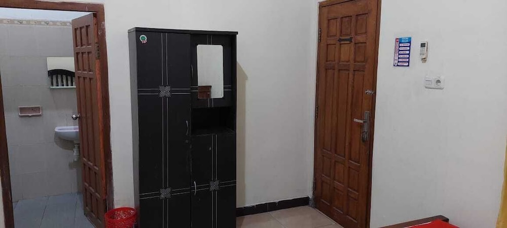 Others 2, Kartika Homestay Syariah Surabaya, Surabaya