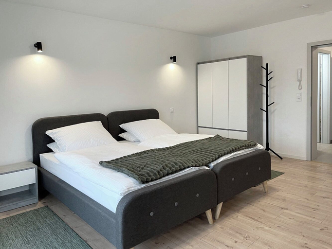 Bedroom 4, Board Inn - Haus Regensburg, Regensburg