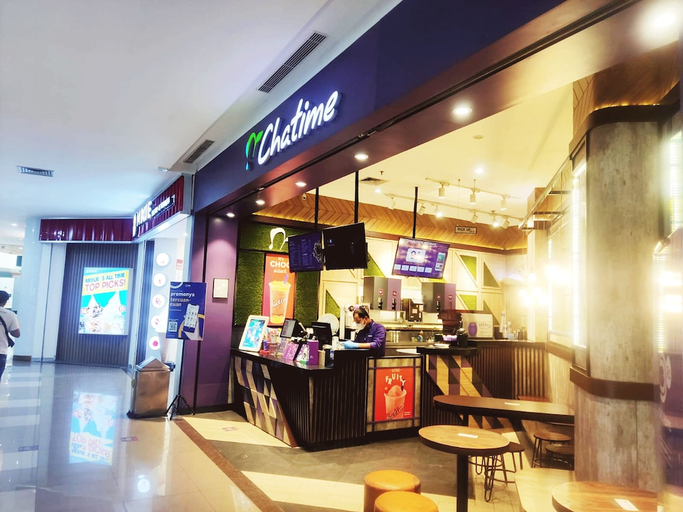 Food & Drinks 4, Grand Kamala Lagoon by 21 Room, Bekasi