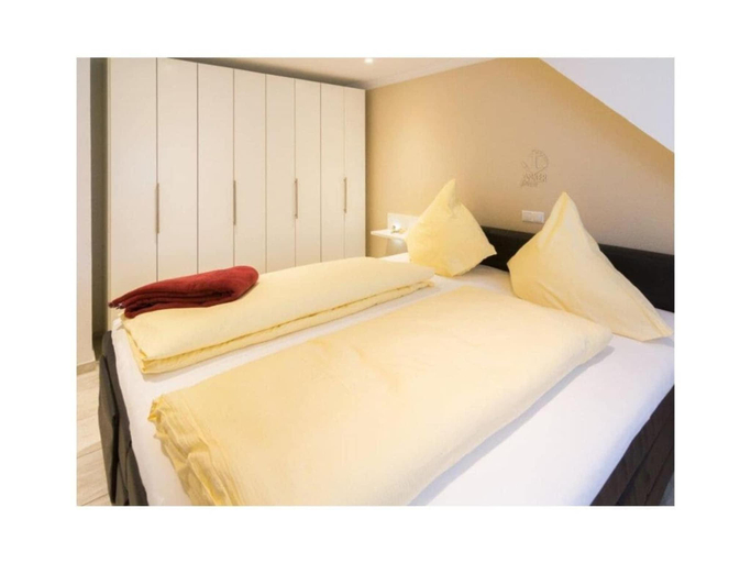 Others 5, Holiday apartment Ankerplatz D7, Aurich