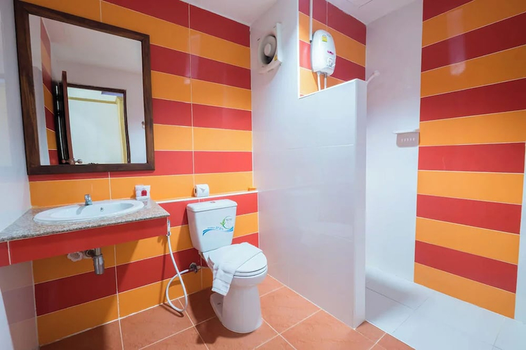 Bathroom 3, Hisoplace Hotel, Muang Udon Thani