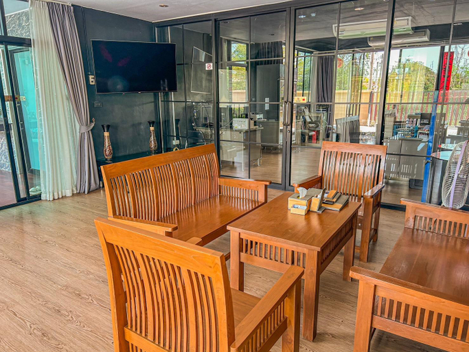 Food & Drinks 1, New Skyway, Muang Chon Buri