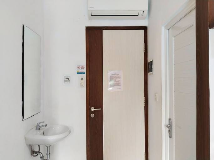 Bathroom 4, DeJati House, Bekasi