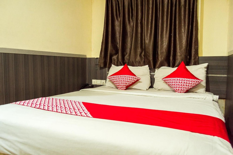 Bedroom 3, Hotel Golden Gate, Batam
