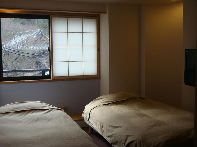 Bedroom 3, Ryosaino Oyado Mizuhaso, Hatsukaichi