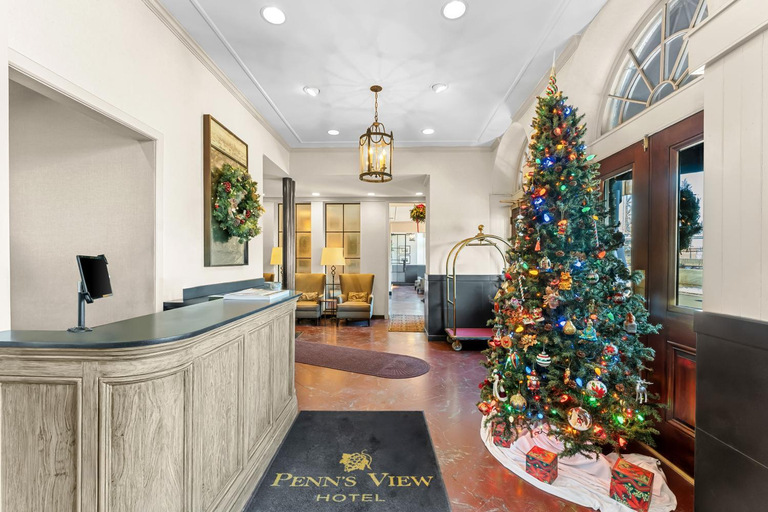 Public Area 2, Penn's View Hotel, Philadelphia