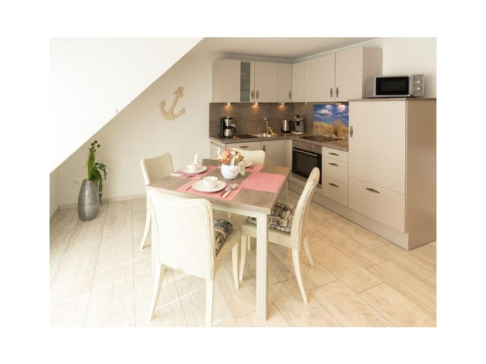 Others 2, Holiday apartment Ankerplatz D7, Aurich