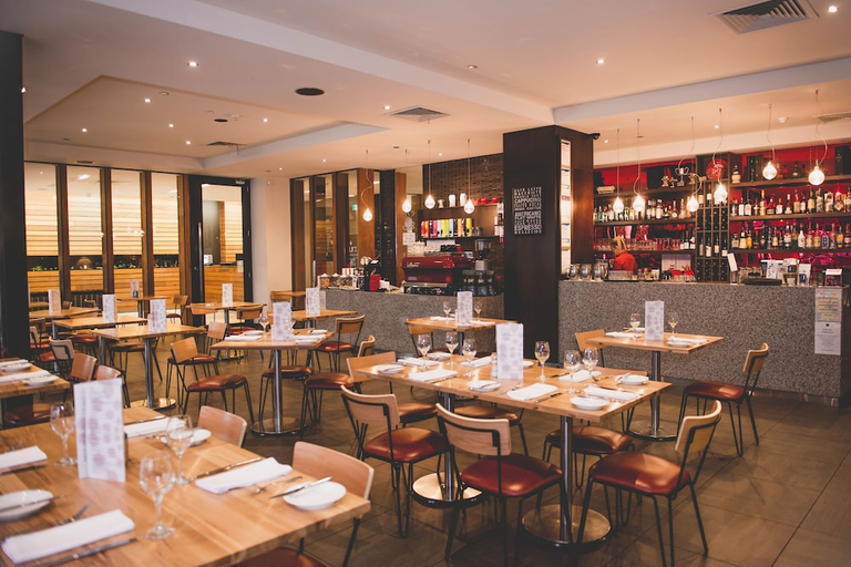 Food & Drinks, Melbourne Dandenong Central Apartment, Gr. Dandenong - Dandenong
