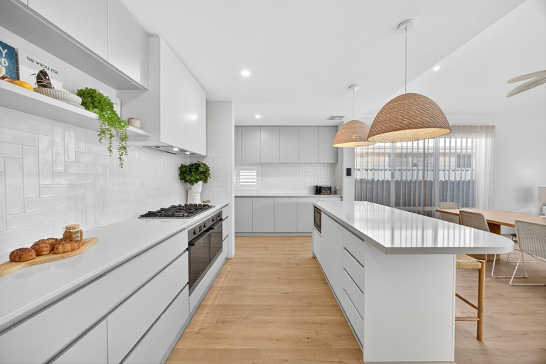 Kitchen 5, Coastal Luxe 4-Bed House in Madora Bay, Mandurah