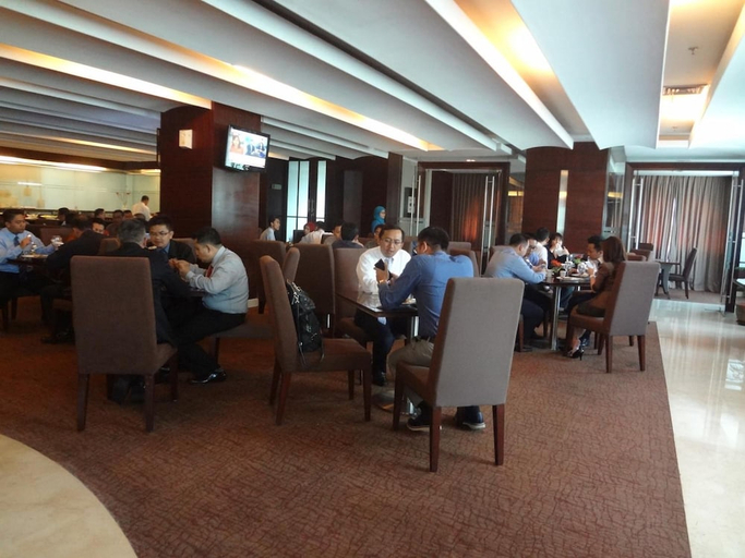 Food & Drinks 5, President Executive Club, Cikarang