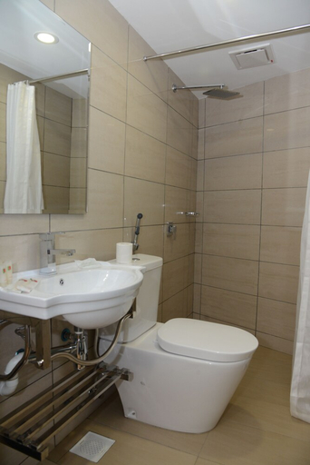 Bathroom, DK Value Inn, Bintulu