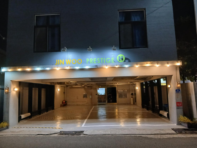 Others 5, Jinwoo Prestige, Geoje