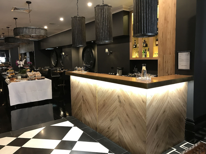 Food & Drinks 4, The Macquarie Hotel, Hobart