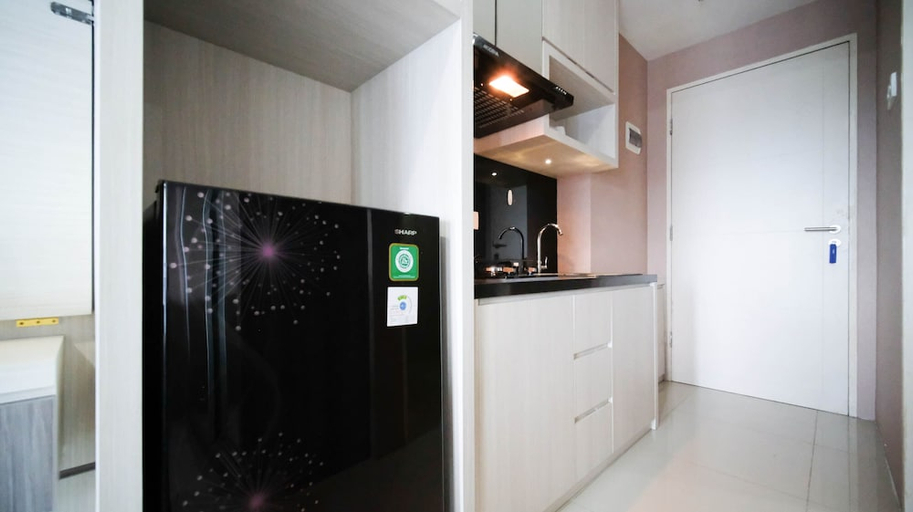 In-Room Kitchen 2, Cozy Studio With Connected To Mall At Orchard Supermall Mansion Apartment, Surabaya