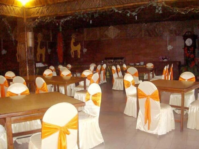 Food & Drinks 5, Bromo Permai 1, Probolinggo
