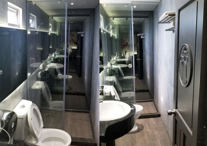 Bathroom 3, Bonita Signature Hotel, District 1