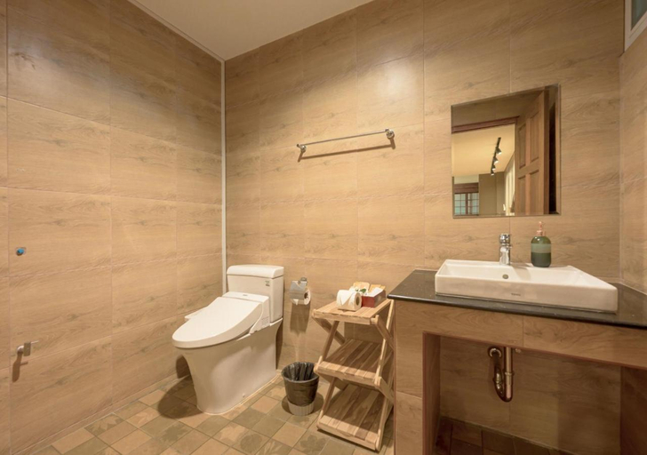 Bathroom 3, Vana homestay, Mae Rim