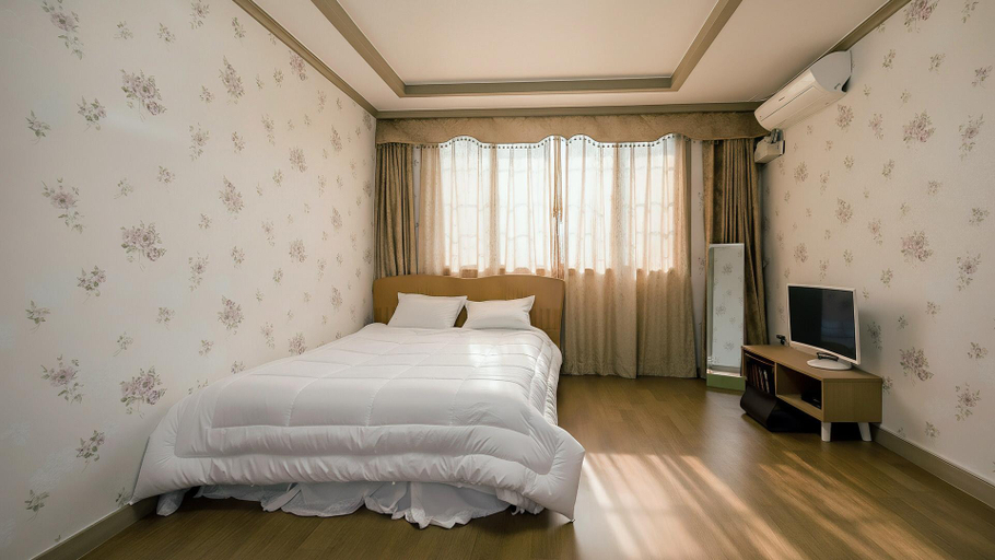 Others 5, Samcheok Eoulim Pension, Samcheok
