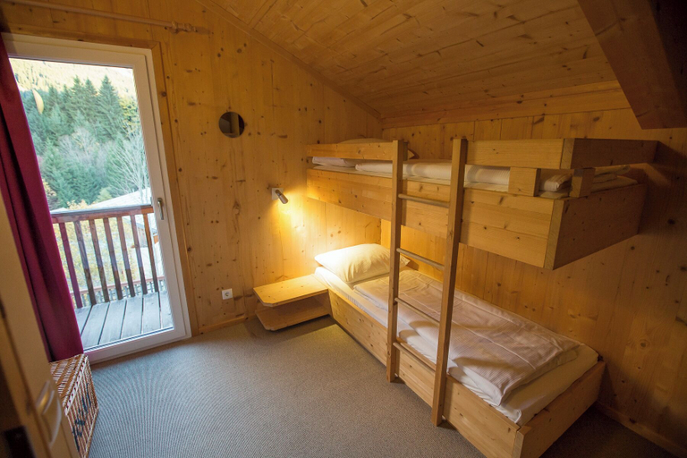 Bedroom 2, Alpendorf Dachstein West by ALPS RESORTS, Hallein