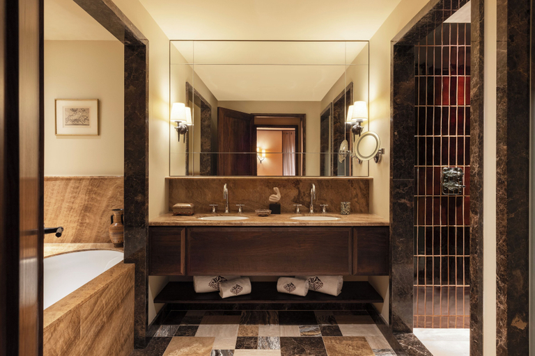 Bathroom 2, Saint Roch, Savoie