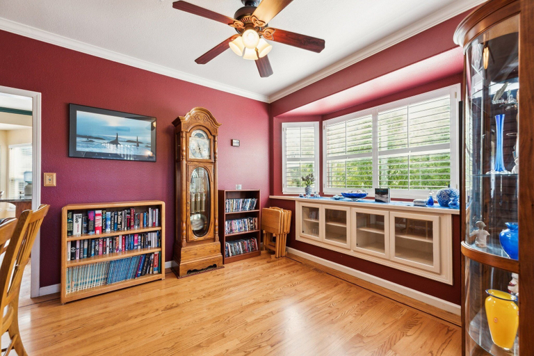 Interior 2, Coastal Getaway 5 Bedroom Home, San Mateo