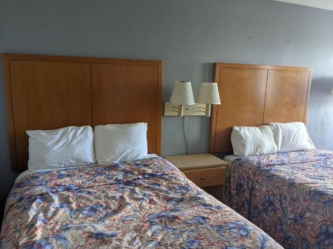 Bedroom 1, Beach Side Hotel, Horry
