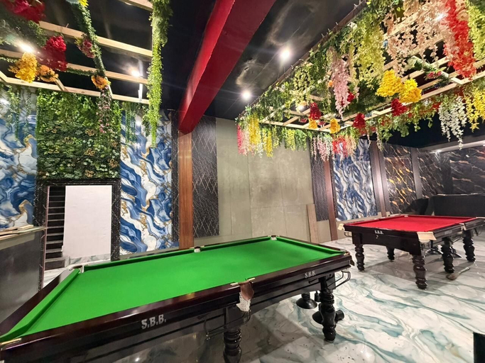 Game room 2, The Golden Nacre Palace, Etawah