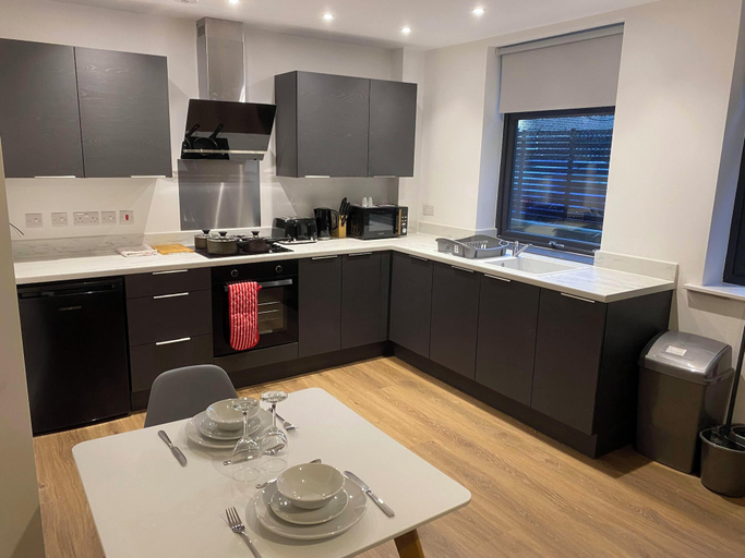 Private kitchen 3, The Square Apartments Flat 2, Swindon
