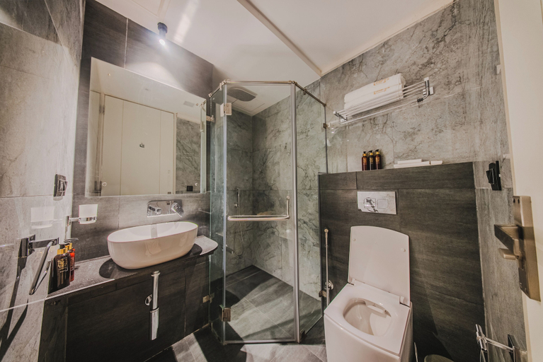 Bathroom 4, La Bela Casa Suites Candolim, North Goa