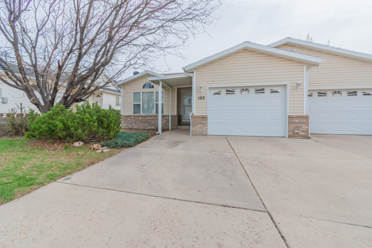 Exterior 5, Traveler's Rest 3 Bedroom Home by RedAwning, Iron
