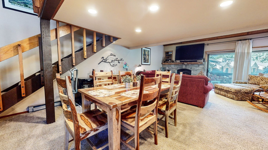 Dining 3, Snowcreek I #47 4 Bedroom Condo, Mono